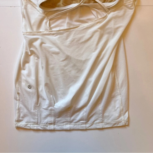 Lululemon Flow And Go Tank II  White Tank Top Built in Bra Workout Shirt Sz 4 - Picture 16 of 16